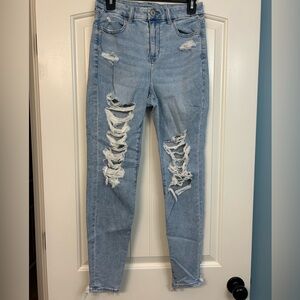 American Eagle Next Level Stretch Curvy High Rise Ripped Jeans Size 8